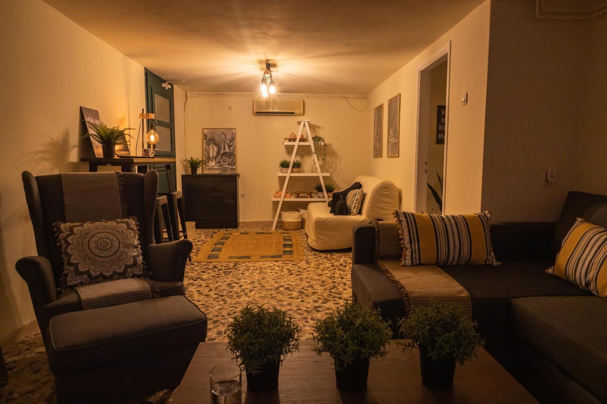 Airport Cottage House Artemida  Bagian luar foto