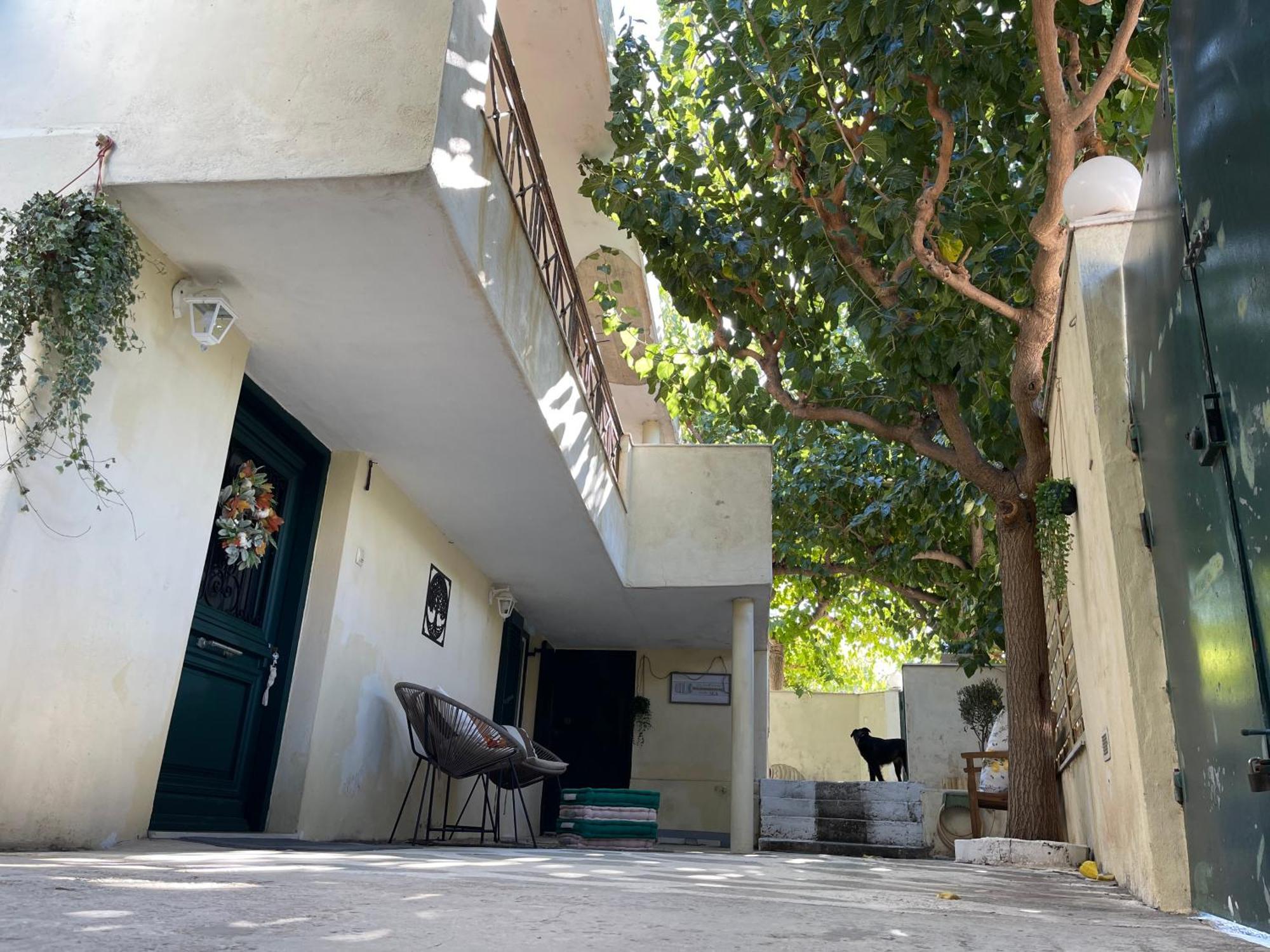 Airport Cottage House Artemida  Bagian luar foto