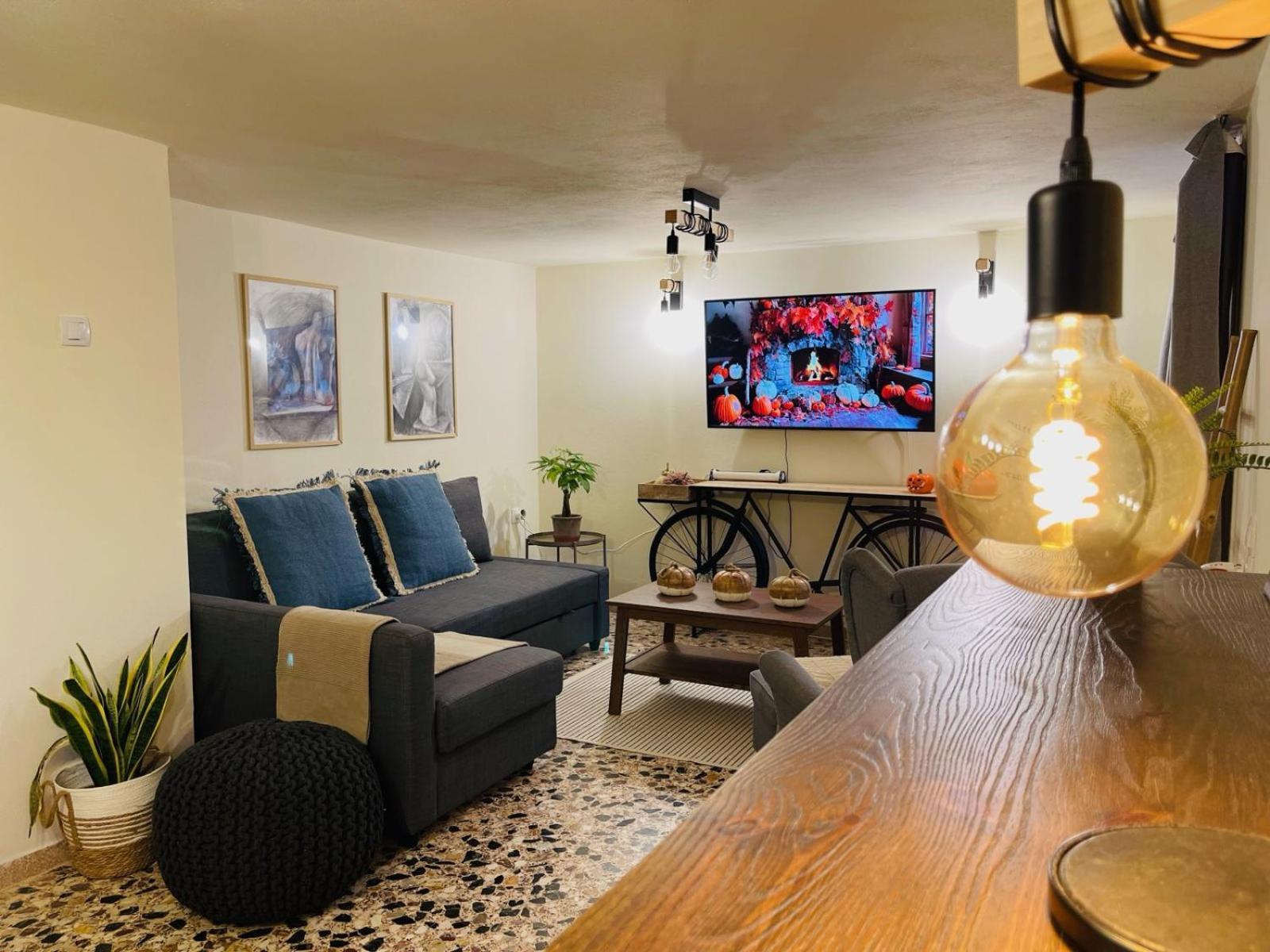 Airport Cottage House Artemida  Bagian luar foto